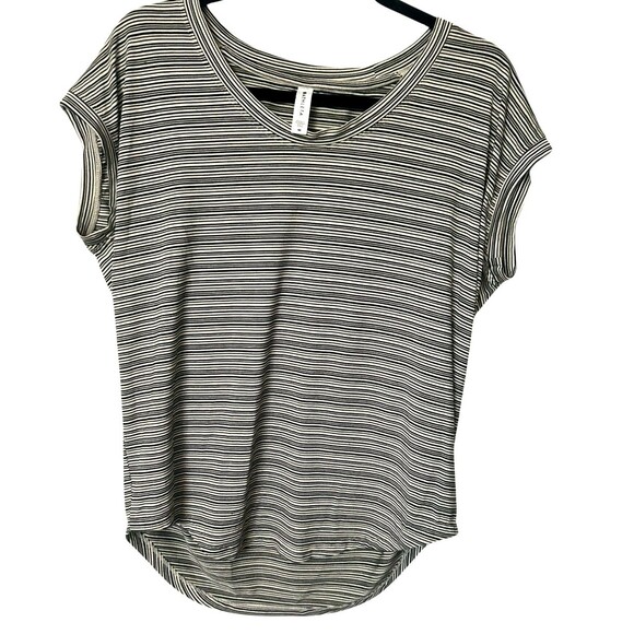 Athleta Cloudlight Stratus Tee Scoop Neck  Oversized Stripe Gray Black Sz M - Picture 1 of 5
